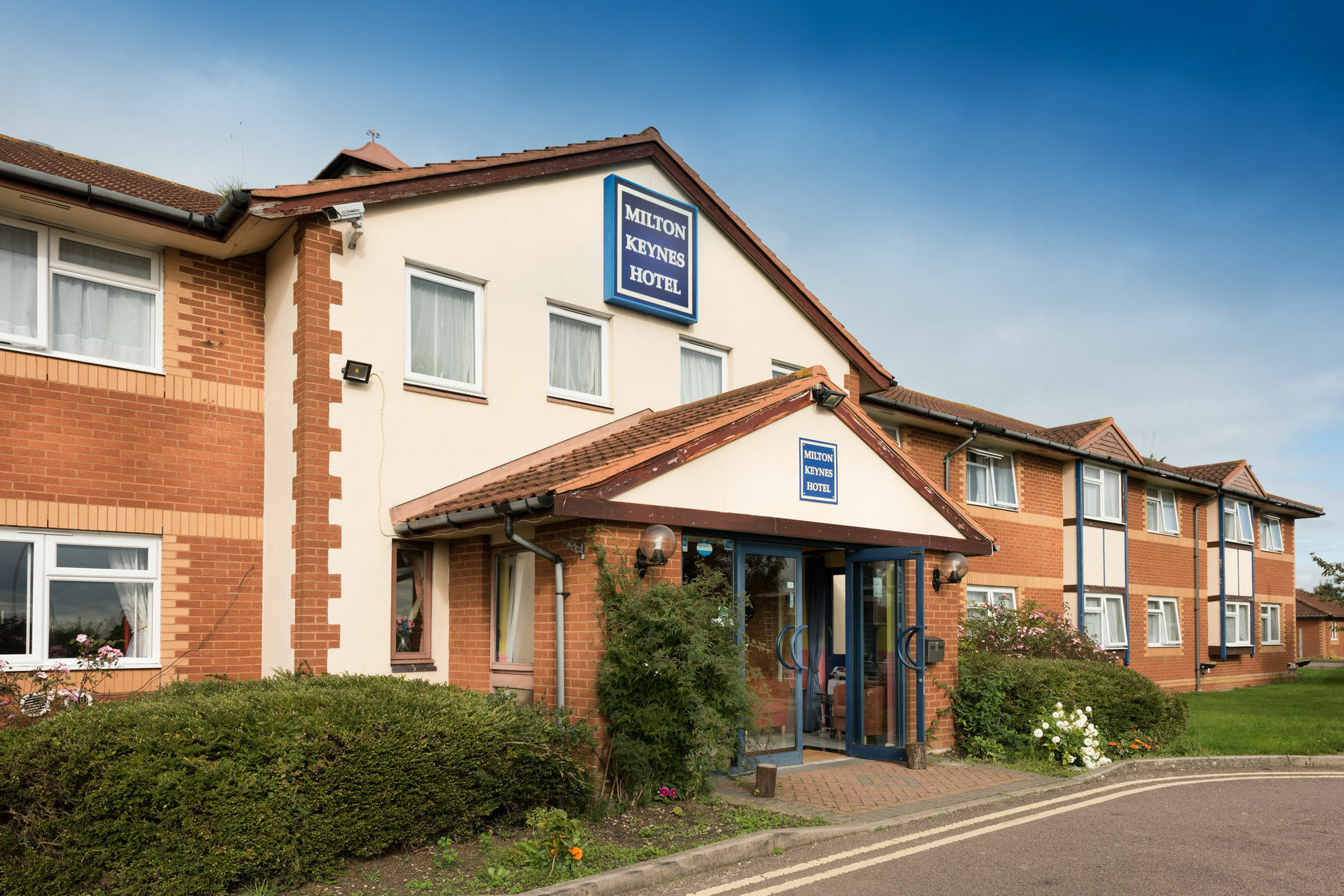 Mk Hotel Milton Keynes Exterior foto